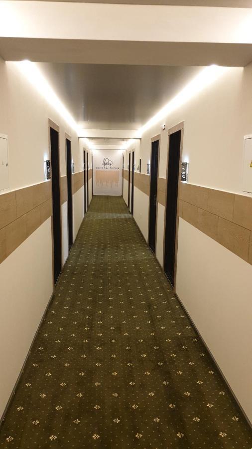 River Park Hotel Kovelʼ Exterior foto